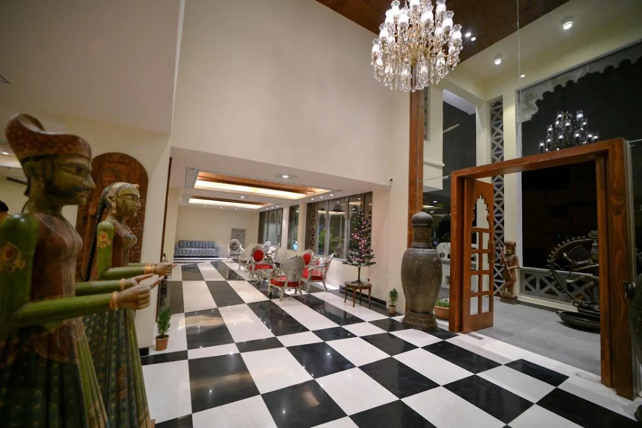 The Ramvilas - A Rooftop Pichola Lake View Hotel Udajpur