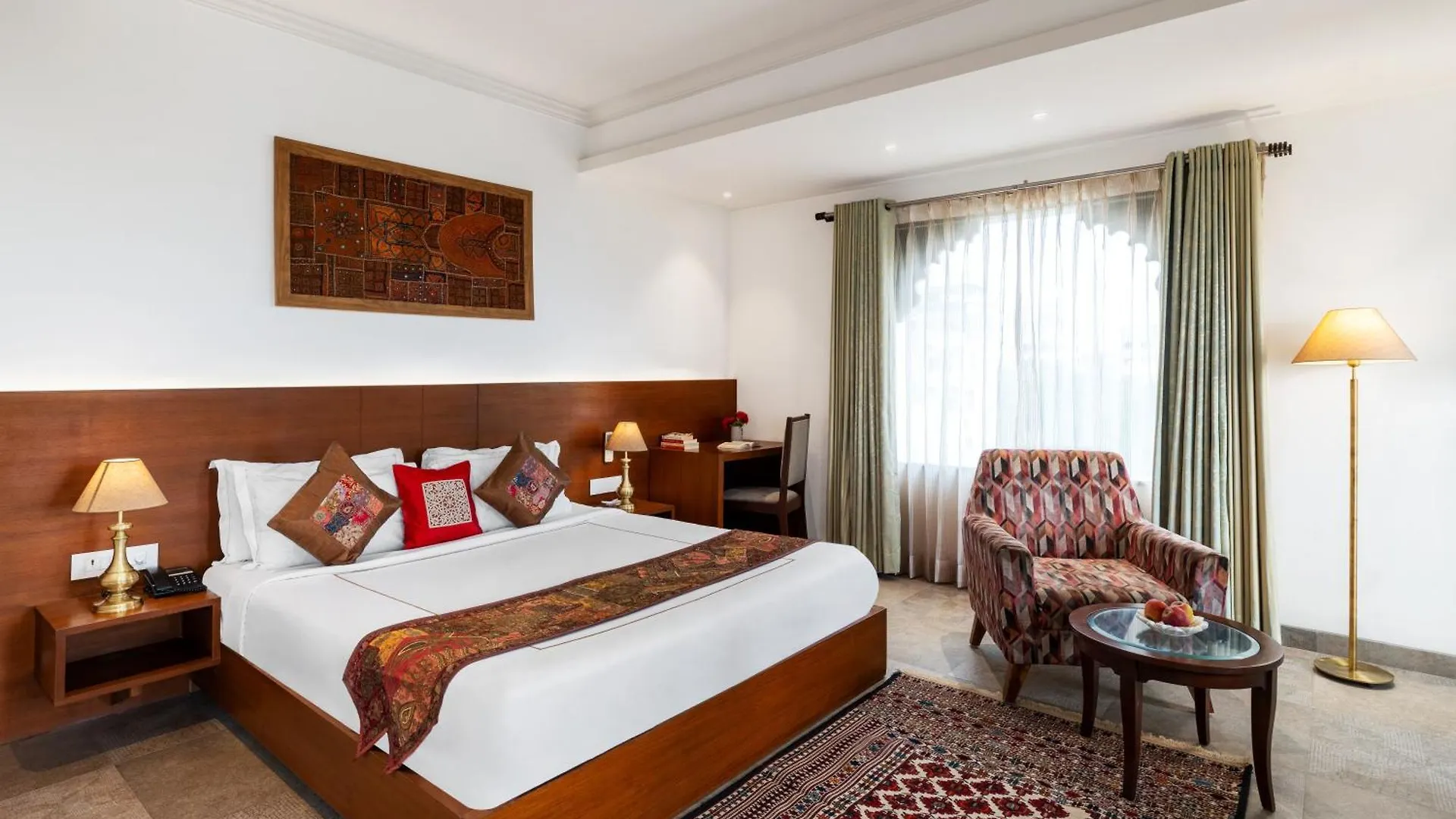 The Ramvilas - A Rooftop Pichola Lake View Hotel Udajpur Indie