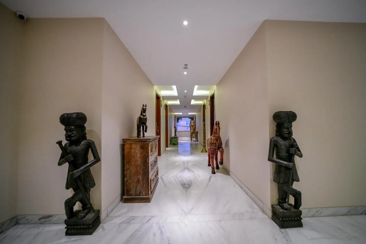 The Ramvilas - A Rooftop Pichola Lake View Hotel Udajpur 3*,